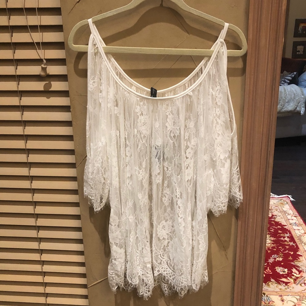 New white lace coverup - Picture 3 of 4